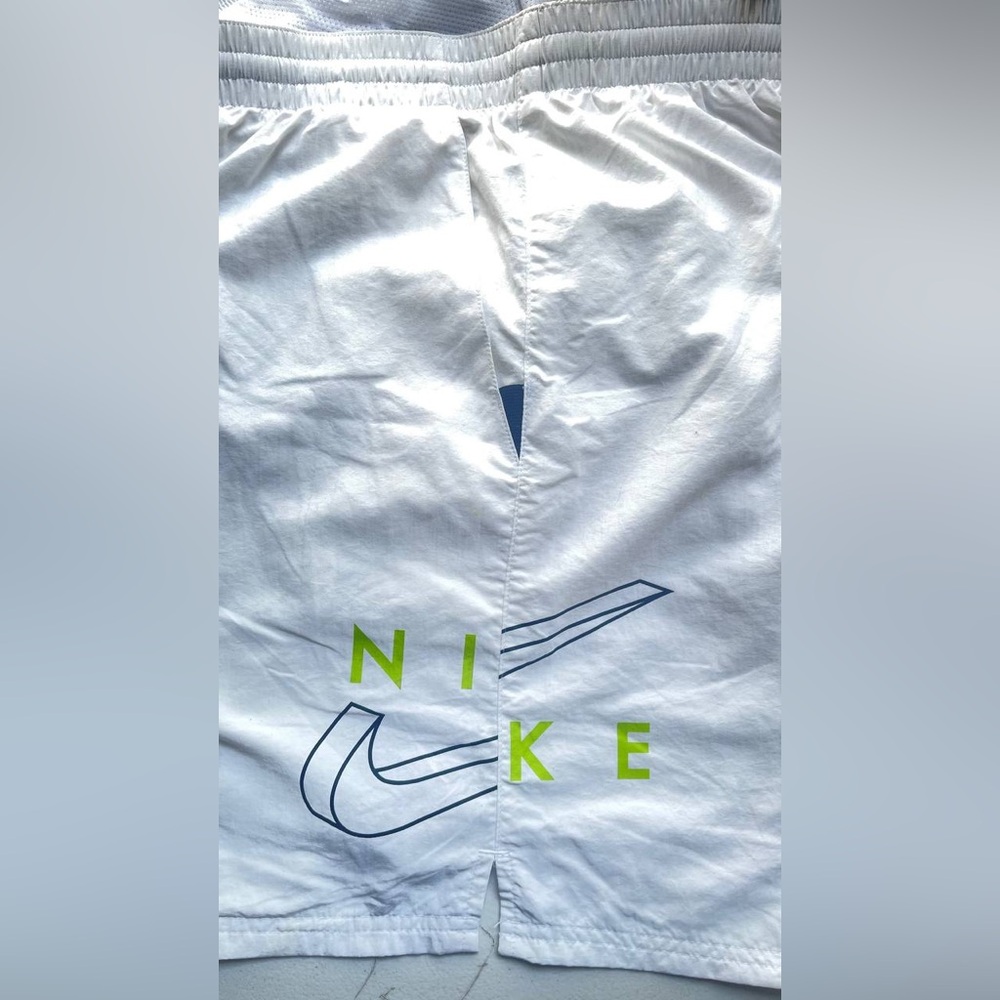Nike Split‎ Logo Icon 7 JDI Fade Volley Shorts White Sz XXL Summer Sporty Preppy - Picture 3 of 15